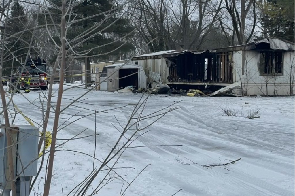 Flint Firefighter Fatally Stricken During Trailer&nbsp;Fire