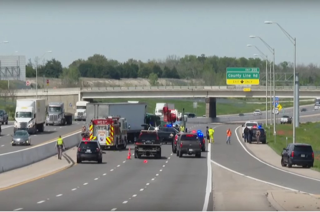 Texas Firefighter, Survivor of 2013 Explosion, Killed at Vehicle&nbsp;Fire